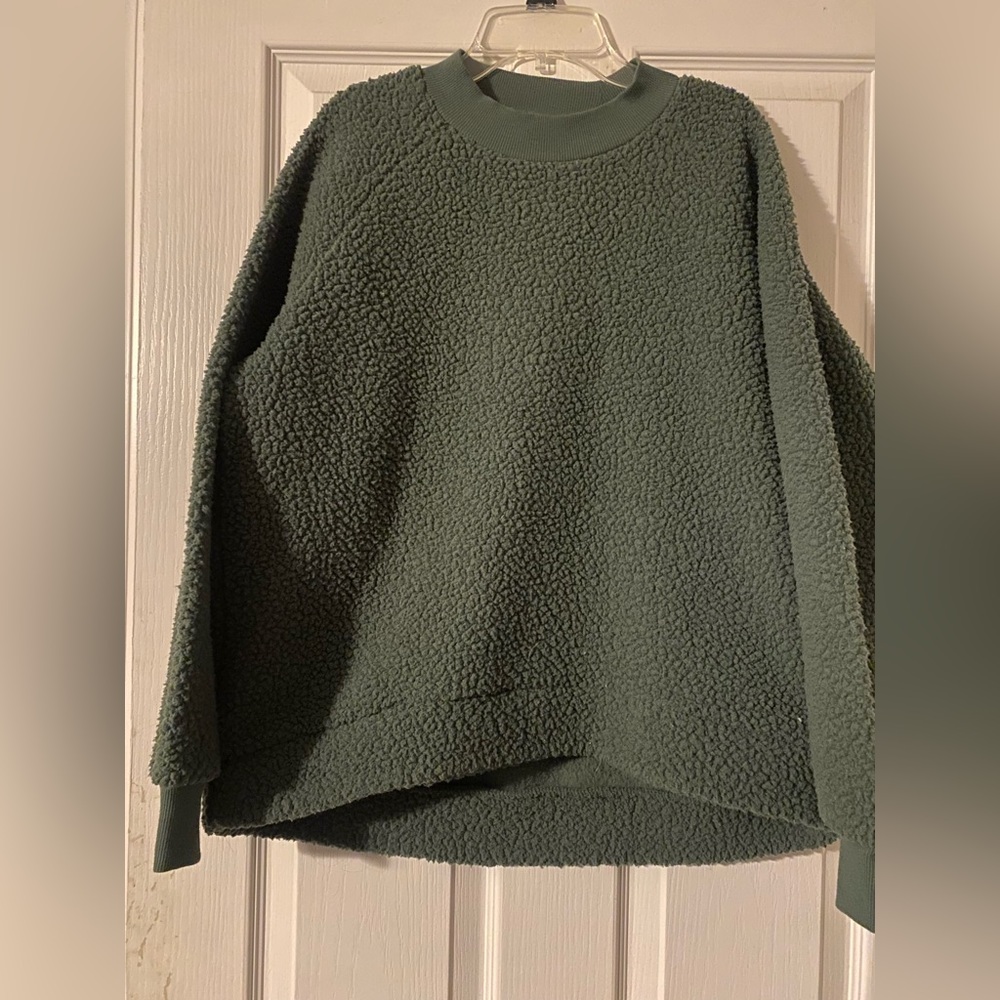 Old Navy Sherpa Fleece crewneck